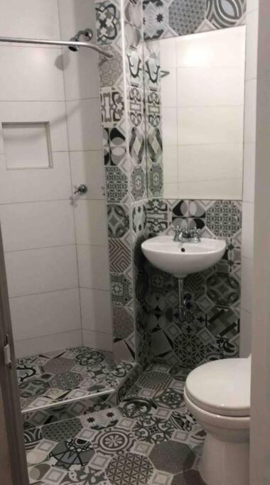 Departamento Jacuzzi Miraflores Лима Екстериор снимка
